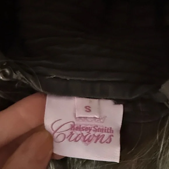 Cassidy 2.0 from CSC - Long Wavy Women’s Wig with Blonde Accents - Picture 8 of 11